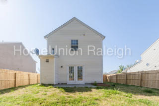 2204 Buffalo Way, Durham NC  27704-6104 exterior