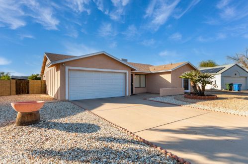 18040 30th Pl, Phoenix, AZ 85032-1179