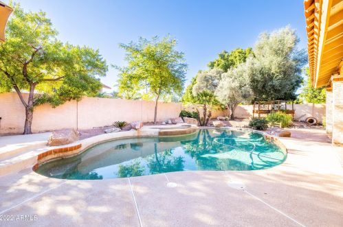 3629 Briarwood Ter, Phoenix AZ 85048-0143 exterior