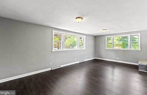 213 Berkley Rd, West Deptford NJ 08066-1503 exterior