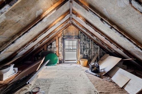 22 Oakland St, Newton MA 02458-1848 exterior