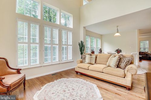 5424 Wooded Way, Columbia MD 21044-5722 exterior