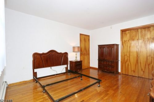 11 Van Rensselear St, Belleville NJ 07109-2911 exterior