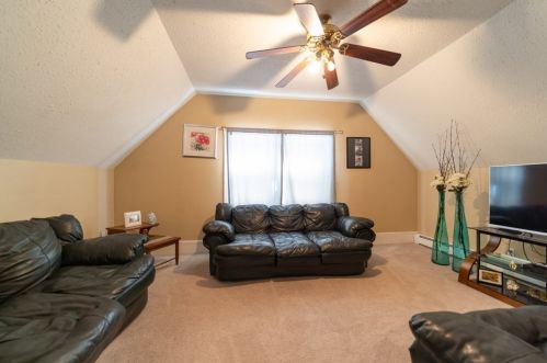 143 Lowell St, Methuen MA 01844-6825 exterior