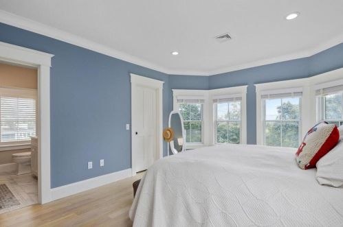 125 Seaview St, Chatham MA 02633-2330 exterior