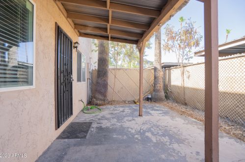 7126 19th Ave, Phoenix AZ  85021-8500 exterior