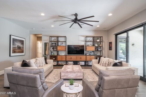 5311 2nd St, Phoenix AZ 85085-7756 exterior