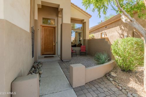 1247 Eugie Ave, Phoenix AZ  85022-4965 exterior