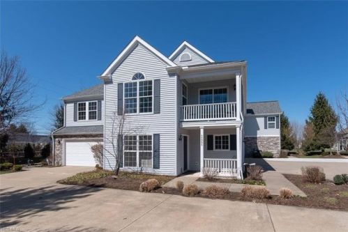 5599 Greenway Ct, Cleveland OH  44143-1975 exterior