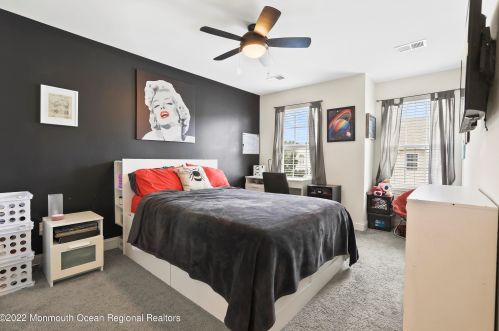 35 Kyle Dr, Tinton Falls NJ 07712-7536 exterior