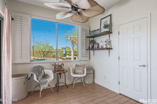 3882 Ashton Dr, Phoenix AZ 85086-2774 exterior