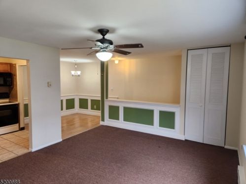 9 Lincoln Gdns, Lake Hiawatha, NJ 07034-2406