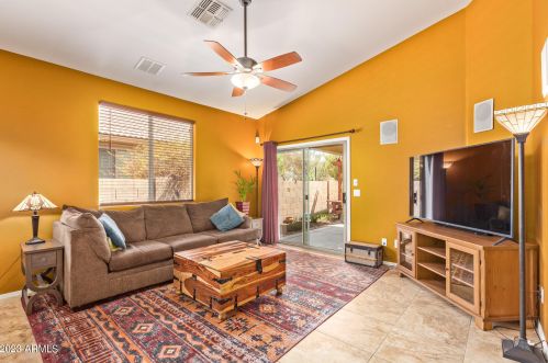 6715 37 Dr, Phoenix AZ 85053-3749 exterior