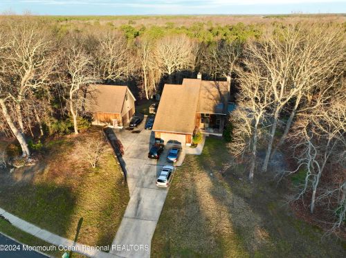 14 Knolls Dr, Jackson Twp NJ  08527-4209 exterior