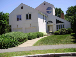 123 Esty Farm Rd, Newton, MA 02459-3650