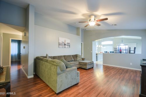 2251 63 Dr, Phoenix AZ 85033-1630 exterior