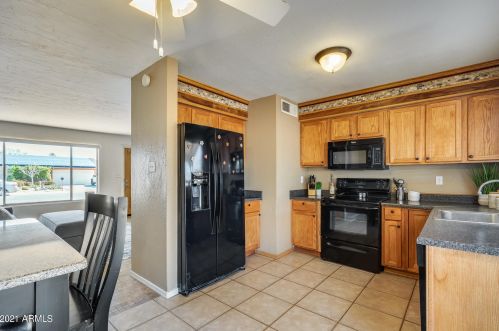 19408 5 Dr, Phoenix AZ 85027-4405 exterior