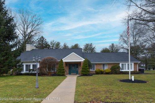 41 Smoke Tree Ter, Tinton Falls NJ 07701-6782 exterior