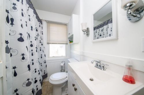 5 Roland Ave, Fall River MA  02726-2639 exterior