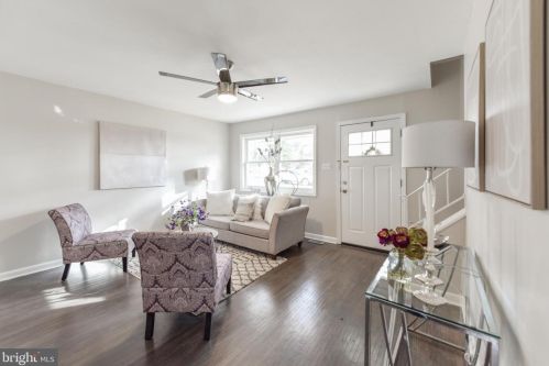 1102 Cumberland Ave, West Deptford NJ  08096-3041 exterior