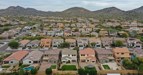 1665 Blaylock Dr, Phoenix AZ 85085-6324 exterior