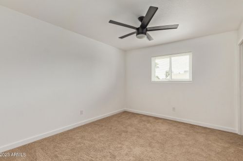 3320 Claire Dr, Phoenix AZ 85032-4933 exterior