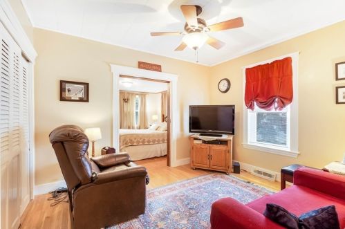 54 Everett St, Everett MA 02149-1102 exterior