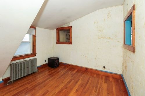 123 Locust St, New Bedford MA 02740-4506 exterior