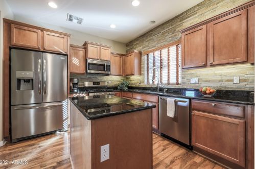 21150 36 Pl, Phoenix AZ 85050-8388 exterior