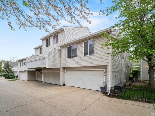 342 Newbury Ln, Lemont IL 60440-2839 exterior