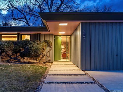 3001 Franklin St, Englewood CO  80113-3017 exterior