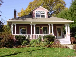 25 Bradford Rd, Newton, MA 02461-1003