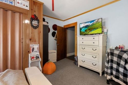 32 Warner St, Gloucester MA 01930-2841 exterior