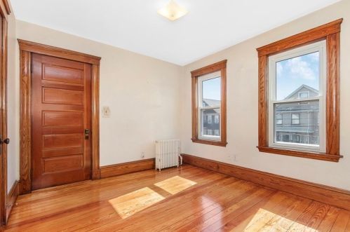 25 Edith St, Everett MA 02149-1718 exterior