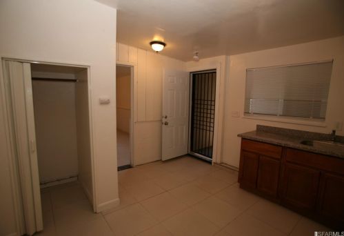 1493 Pearson Ave, San Leandro CA 94577-2437 exterior