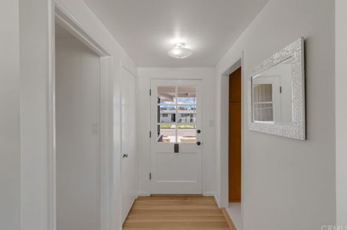 1431 Chalet Ave, Anaheim CA  92802-2146 exterior