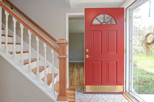 59 Everett St, Norfolk, MA 02056-1650