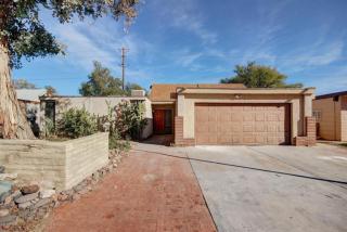 9621 35th Dr, Phoenix, AZ 85051-1217