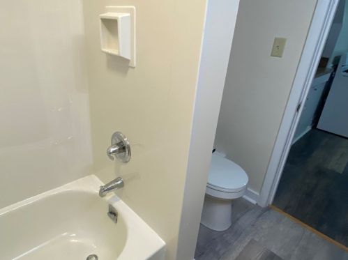 14 Parker Ave, Montgomery MA 01085-1742 exterior