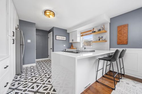 1844 Maple Ave, Forest View IL 60402-1252 exterior