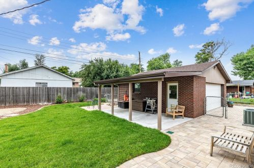 1004 Stanford Pl, Englewood CO 80111-1220 exterior