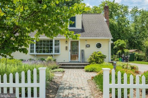 12 Beech Pl, West Deptford NJ 08096-3312 exterior