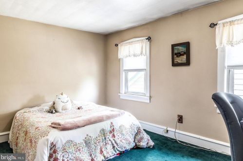 141 Progress Ave, West Deptford NJ 08096-1212 exterior