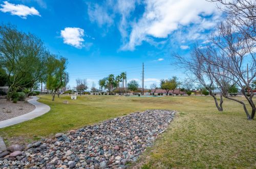 509 Beautiful Ln, Phoenix AZ 85041-7621 exterior