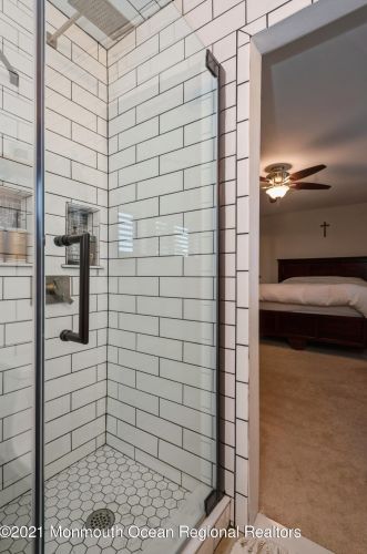 6 Tower Hl Dr, Tinton Falls NJ 07701-2473 exterior