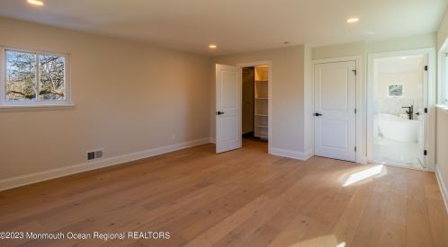 225 Silverside Ave, Little Silver NJ  07739-1752 exterior