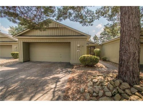 17305 Otani Ct, Cleveland OH  44136-4327 exterior