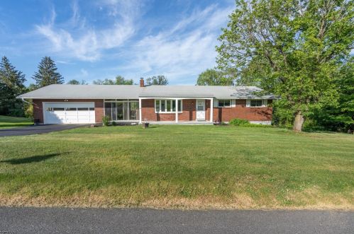 35 Ellicott Rd, Milford, NJ 08848-1823