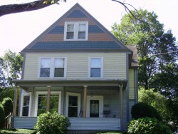60 Woodbine St, Newton, MA 02466-1809