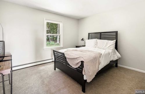 20 Southfield Dr, Wantage NJ  07461-3036 exterior